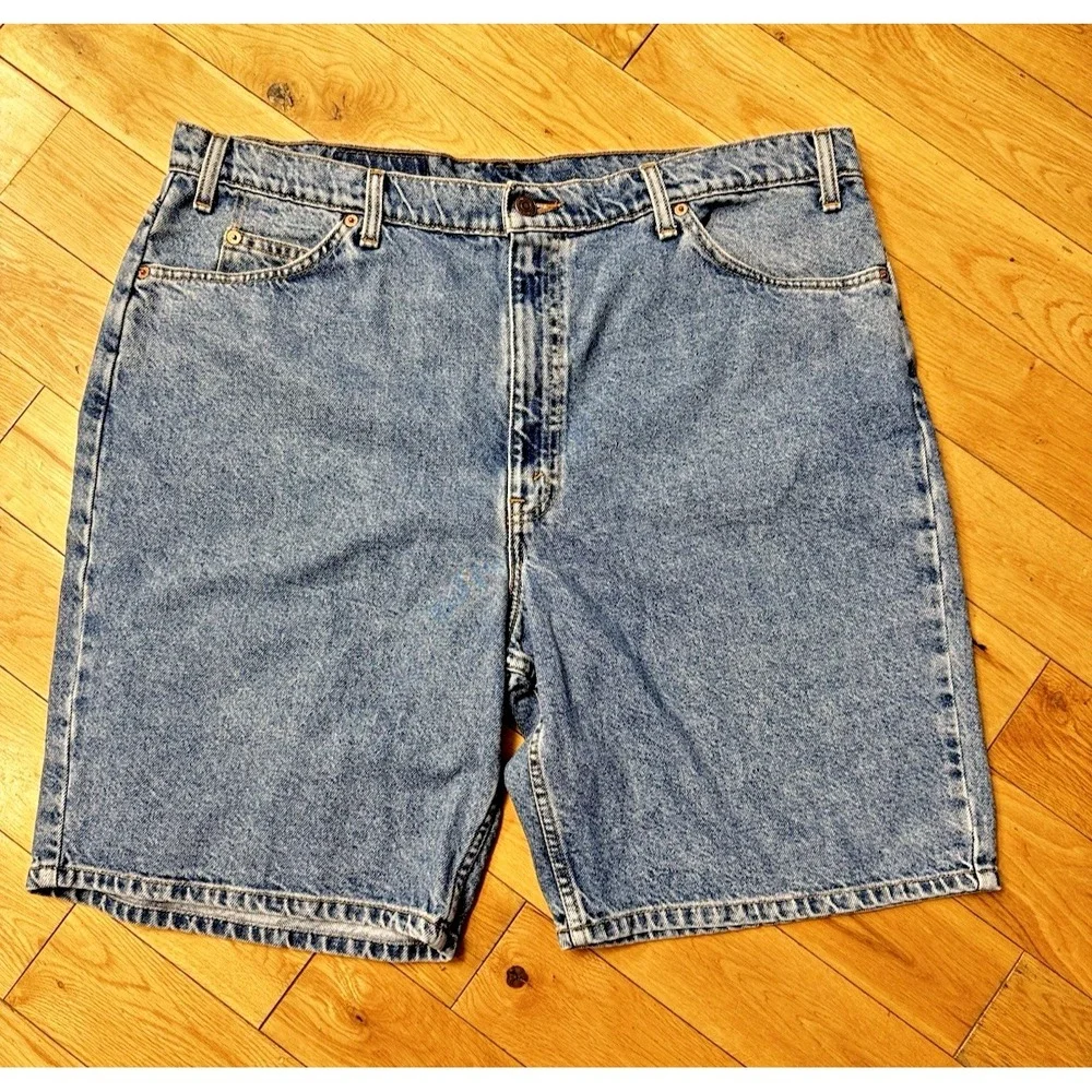 Levi's Men's 550 Relaxed Fit Denim‎ Shorts Classic Baggy Fit Medium Wash Size 42